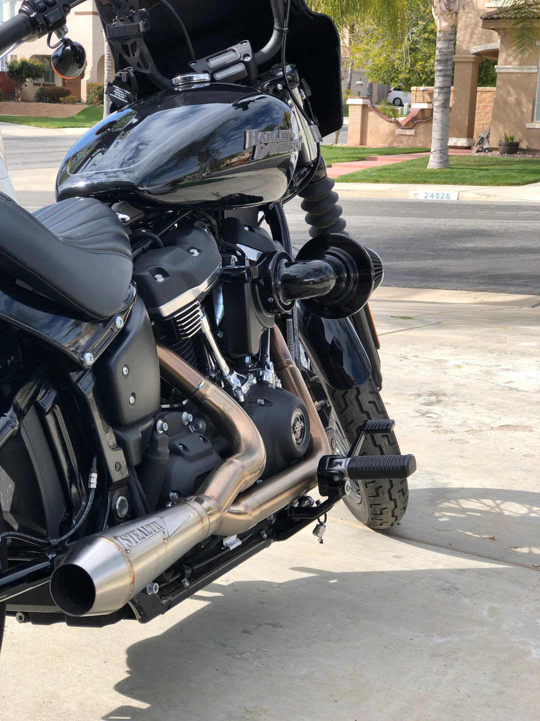 Stealth Pipes Motorcycle Exhaust For '17-'25 Harley Davidson M8 Softail