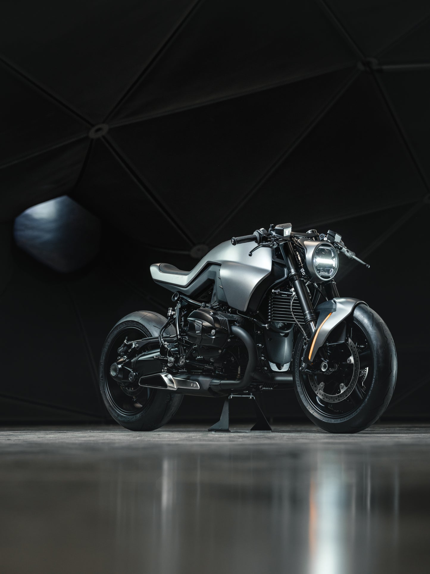 2016 BMW R NineT V15 "TinMan" by Vagabund Moto