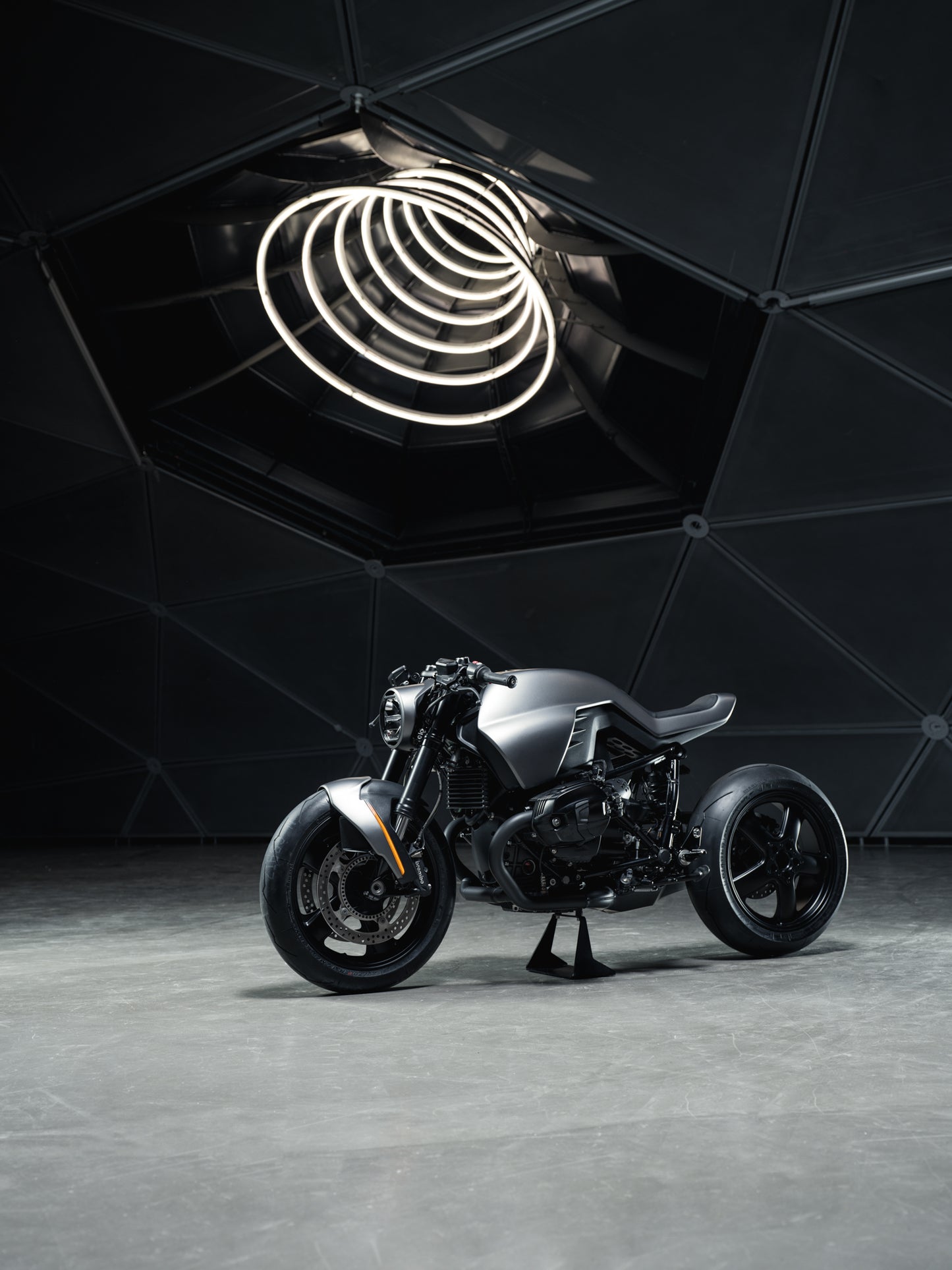 2016 BMW R NineT V15 "TinMan" by Vagabund Moto