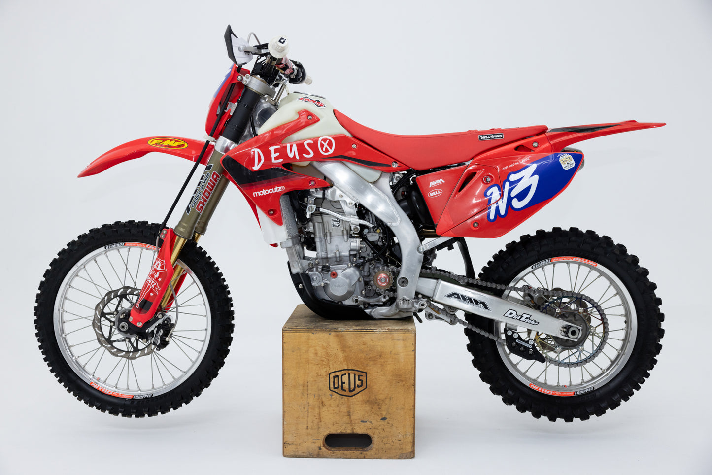 2006 Honda CRF450x  by Deus Ex Machina