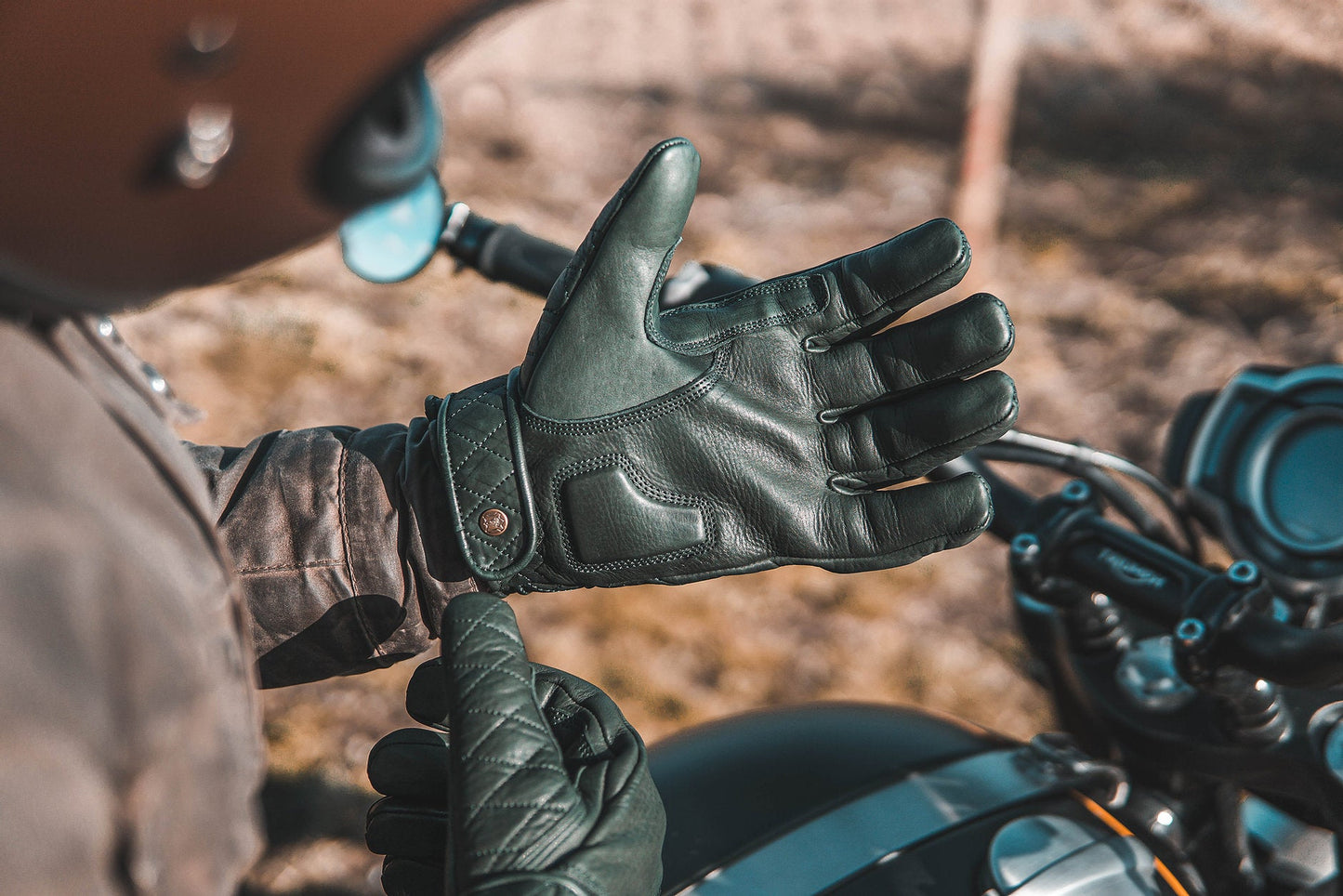 Goldtop Motorcycle Outfitters Short Cuff Bobber Motorcycle Gloves- Men's