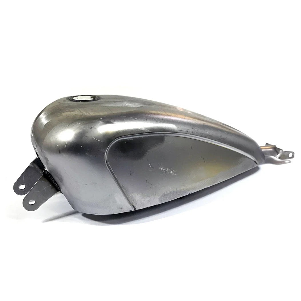 ROUGH CRAFTS Iron Guerilla  Motorcycle carburetor Gas Tank for 2004- 2006 Harley Davidson Sportster